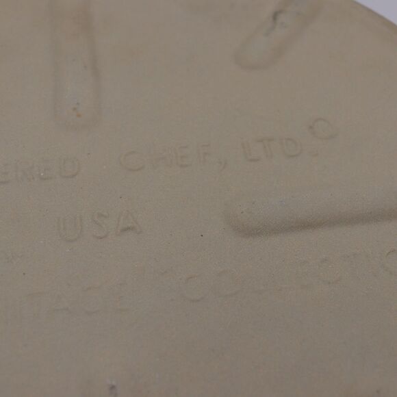 Pampered Chef 11" Deep Dish Stoneware Baker Seasoned Casserole Quiche Pan - Picture 3 of 6